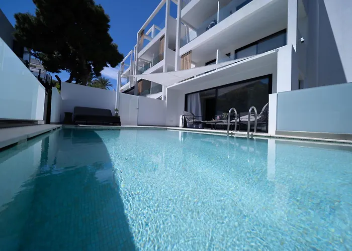Azur Hotel