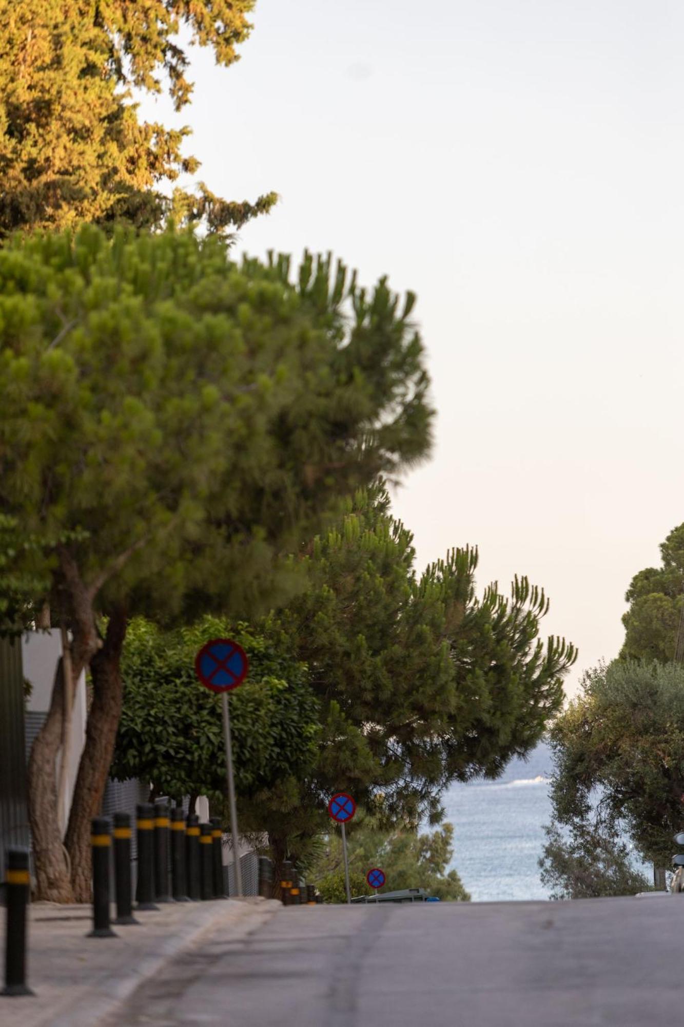 Azur Hotel 4*