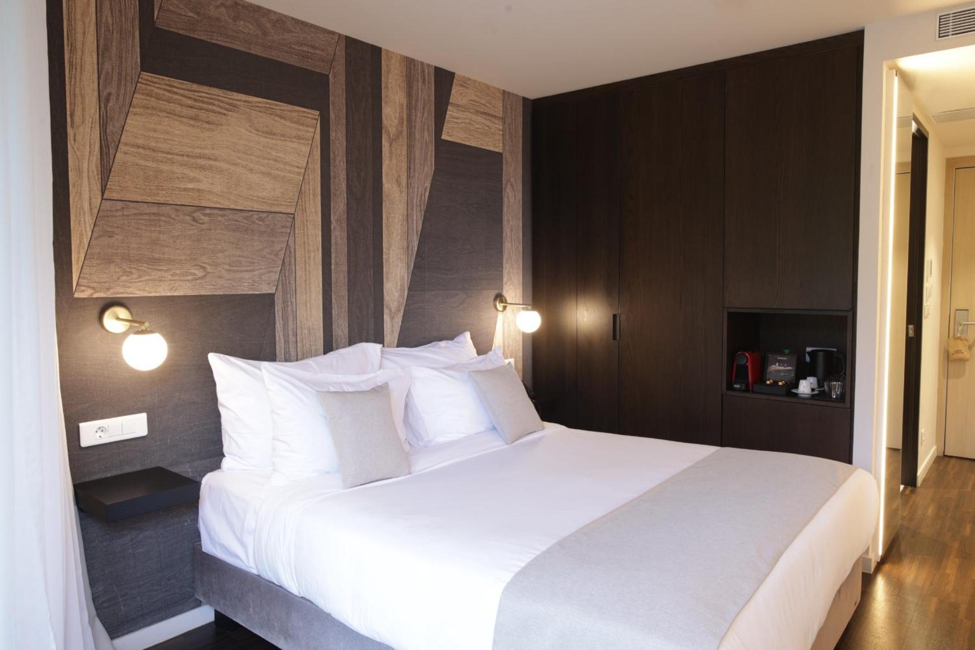 Azur Hotel 4*